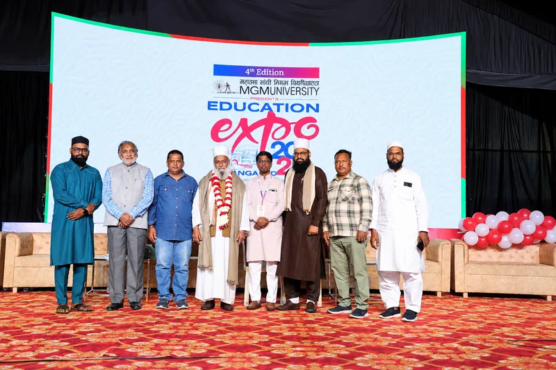Education Expo 2022 Group Portrait